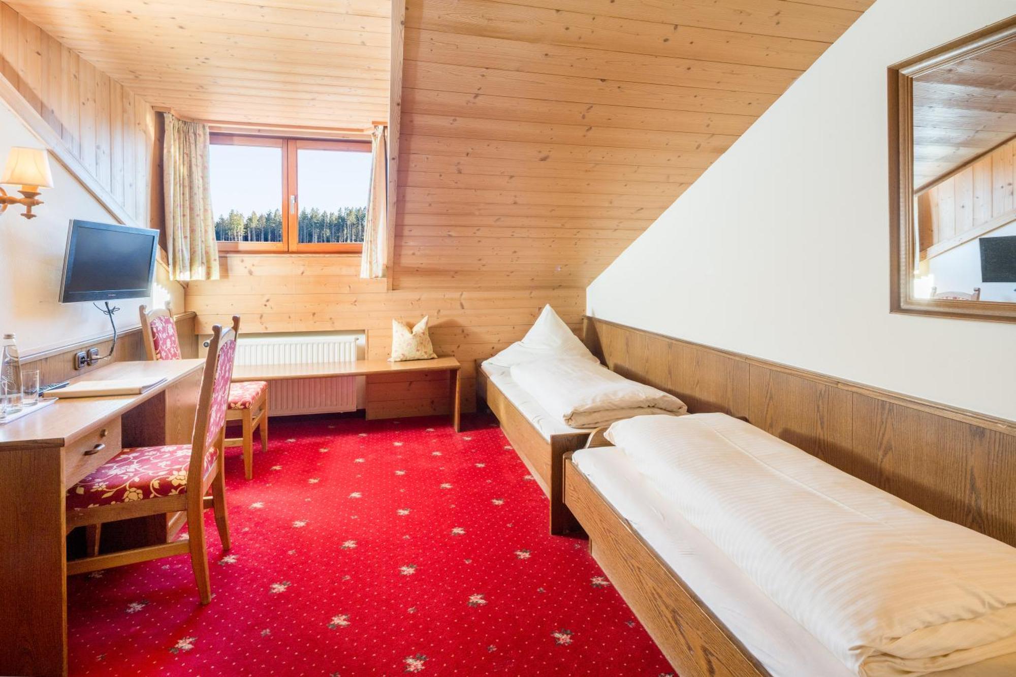 Hotel-Gasthof Huber 에베르스베르크 객실 사진