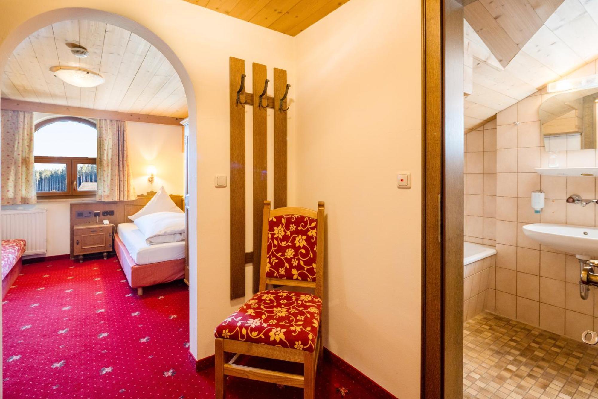 Hotel-Gasthof Huber 에베르스베르크 객실 사진